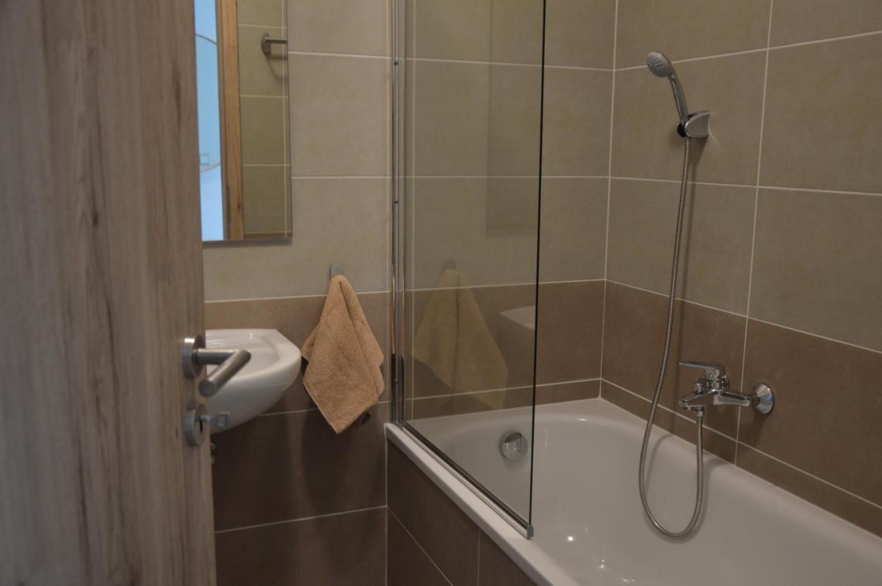 Inn Lelle Balatonlelle Zewnętrze zdjęcie